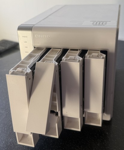 Qnap 431 bay 4x2tb - qnap, nas