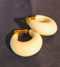 Vintage 1960s Sarah Coventry