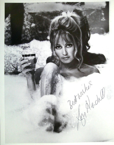 Suzy kendall original signed - suzy,