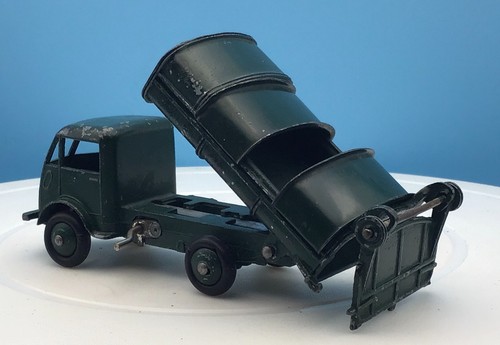 Dinky french refuse - french,
