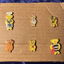 Charity pin badges enamel ￼x6 in excellent condition 