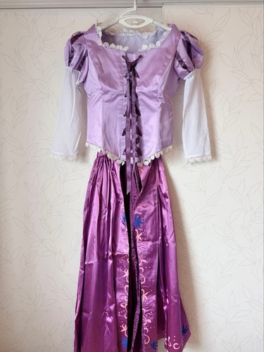 Rapunzel style dress cosplay