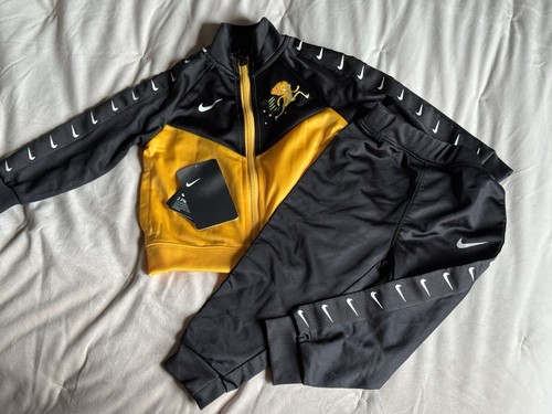 Bnwt nike toddler boys retro - bnwt,