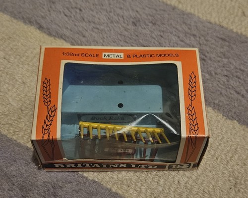 Britains 1970s 1980s buck rake - 1970s,