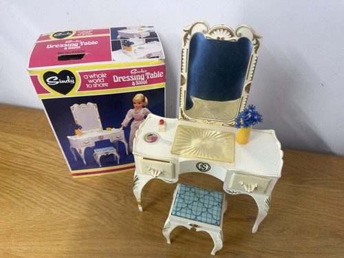 Vintage sindy doll dressing - sindy,