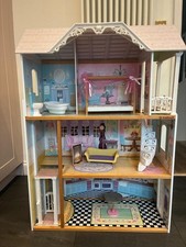Barbie house; 3 storeys, with