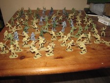 Vintage 1970s Airfix plastic WW11 1/32 scale toy soldiers