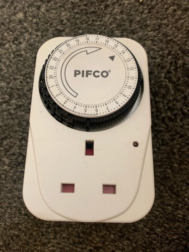 Mechanical hour timer plug - hour,