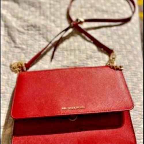 Michael kors red crossbody - kors,