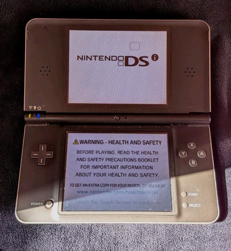 Nintendo dsi handheld - dsi, xl