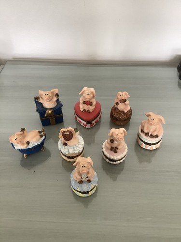 Full set piggin trinket - of, 8