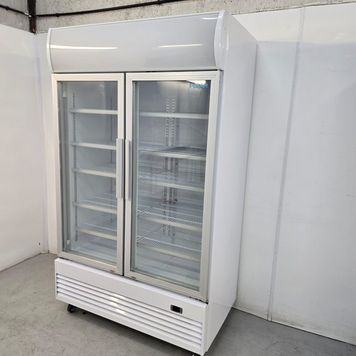 Upright display cooler - upright, light