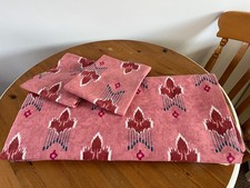 MARKS&SPENCER Modern King Size Duvet Set.Colour is Clay with a Stripe Reverse