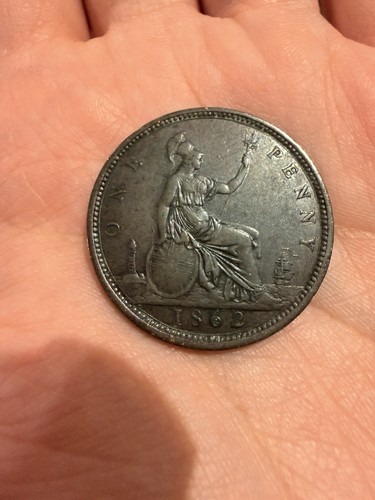 1862 victoria bun head - victoria,