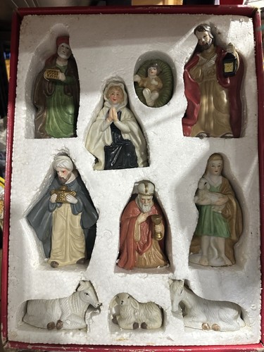 Vintage hand painted ceramic - hand,