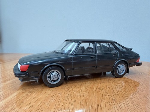 Vtg 1982 saab 900 - vtg, dealer