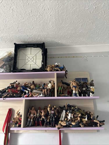 Large mixed action figure - large,