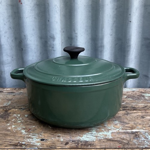 Chasseur green enamel cast - chasseur,
