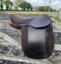 Silhouette 16 Inch Show