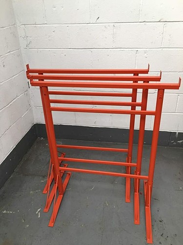 Size 3 adjustable - x,
