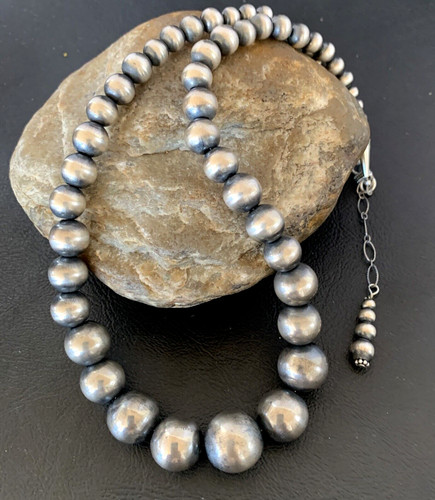 Navajo pearls graduated - pearls,