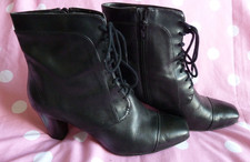 Clarks 7 victorian goth