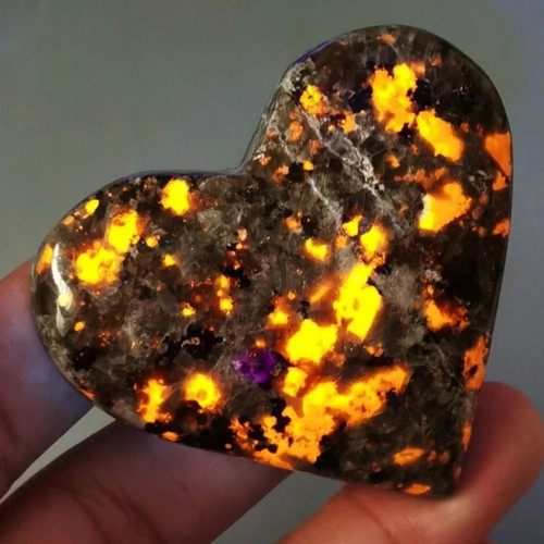 Yooperlite crystal heart - 5a+,