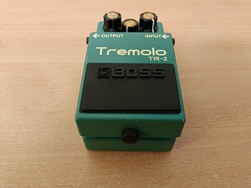 Boss tremolo effect - tremolo,