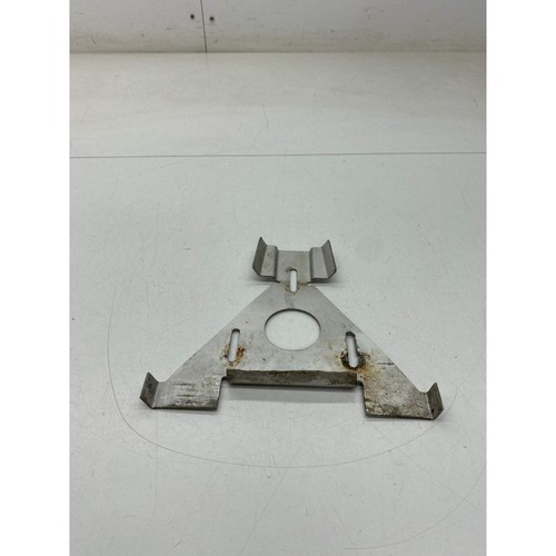 Vauxhall vx220 bracket 2002 - vauxhall,