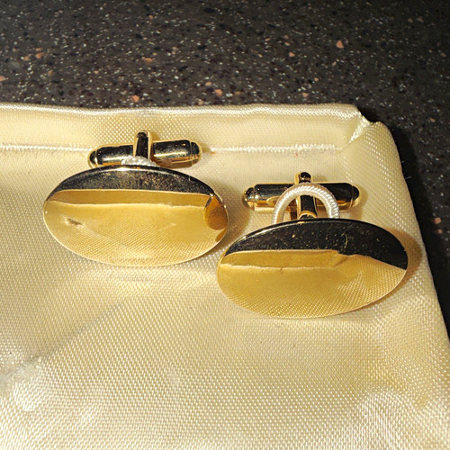 Vintage signed anson gold tone - signed,