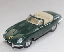 MAISTO - JAGUAR E TYPE CABRIOLET - CLASSIC CONVERTIBLE - BRITISH RACING GREEN