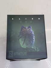 Sideshow Alien Egg Statue