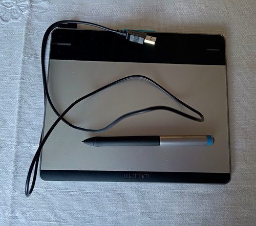 Tested wacom intuos - pen, small