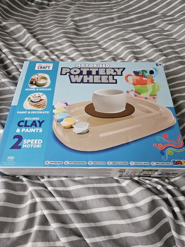 Pottery motorised wheel - wheel, making