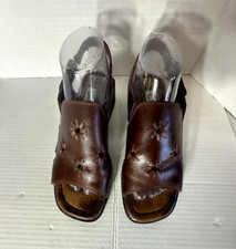 GWIZ CHUNKY Y2K BROWN SANDALS SZ 9M VTG