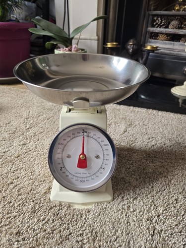 Vintage traditional weighing - vintage,