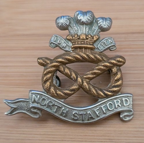 Metal cap badge north - cap,