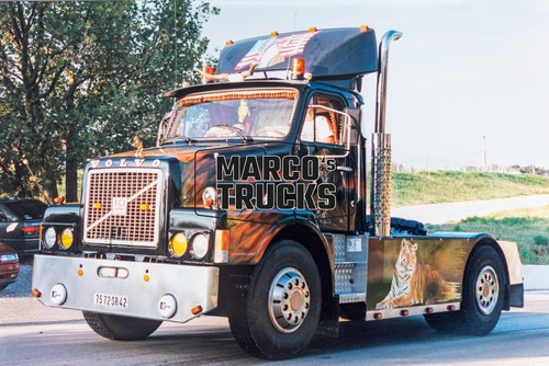 Truck photo volvo - f10, just