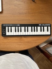 Keystation Mini 32 MK3 Ultra Portable Mini USB MIDI Keyboard Controller - Black