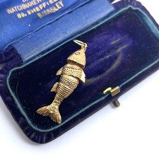 9ct Gold Fish Charm Pendant 9k Yellow Gold Hallmarked Vintage Moving Fish 4.5g
