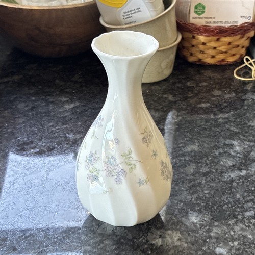 Wedgwood april flowers bone - wedgwood,