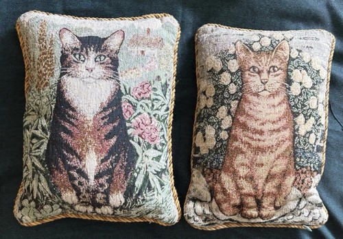 Vintage tapestry cat - tapestry,