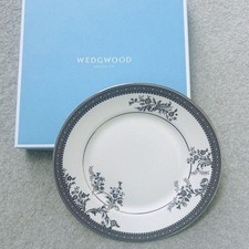 Medium Wedgwood Vera Wang Lace