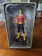 THE CLASSIC MARVEL FIGURINE