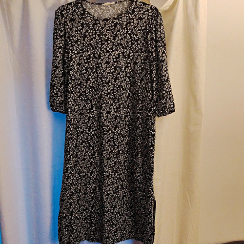 Primark cares black - black, white