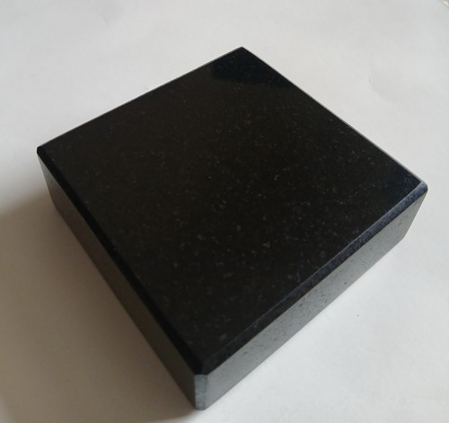 Black granite trophy base - black,