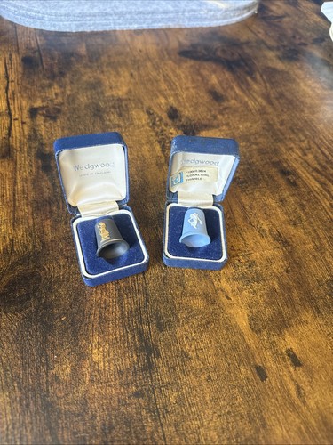 Wedgwood jasperware pair - wedgwood, of