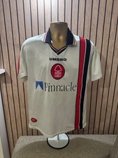 Nottingham Forest 1997/98 Away Shirt Size Medium White Pinnacle 90s
