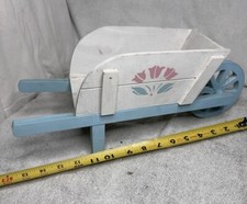 RUSTIC WEATHERED WOODEN WHITE