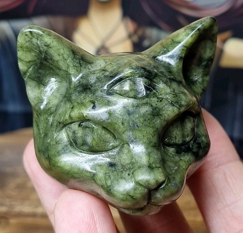 Serpentine crystal cat head - crystal,